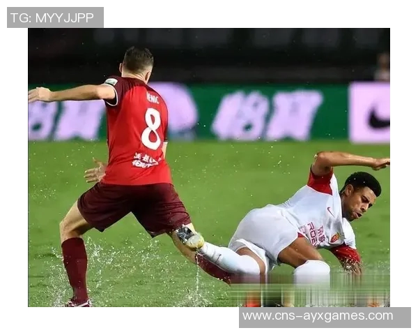 热爱足球的人生旅程与激情碰撞的精彩瞬间 热爱足球的人生旅程与激情碰撞的精彩瞬间